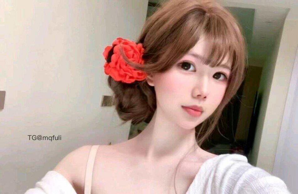 不吃肉卷嘛 2025-11-16 10:49:46 爱永不凋零 第1张