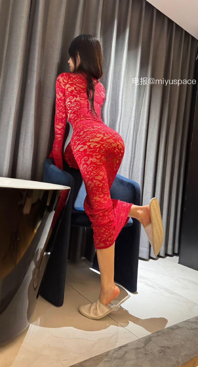 雪顶 2025-11-17 10:33:34 【会员专属】绝密首发！新家客厅首度曝光✨ 第6张