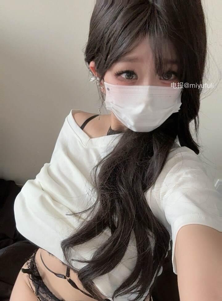 BT富儿 2025-11-12 14:35:19 这个世界欠调 教 你也是😜