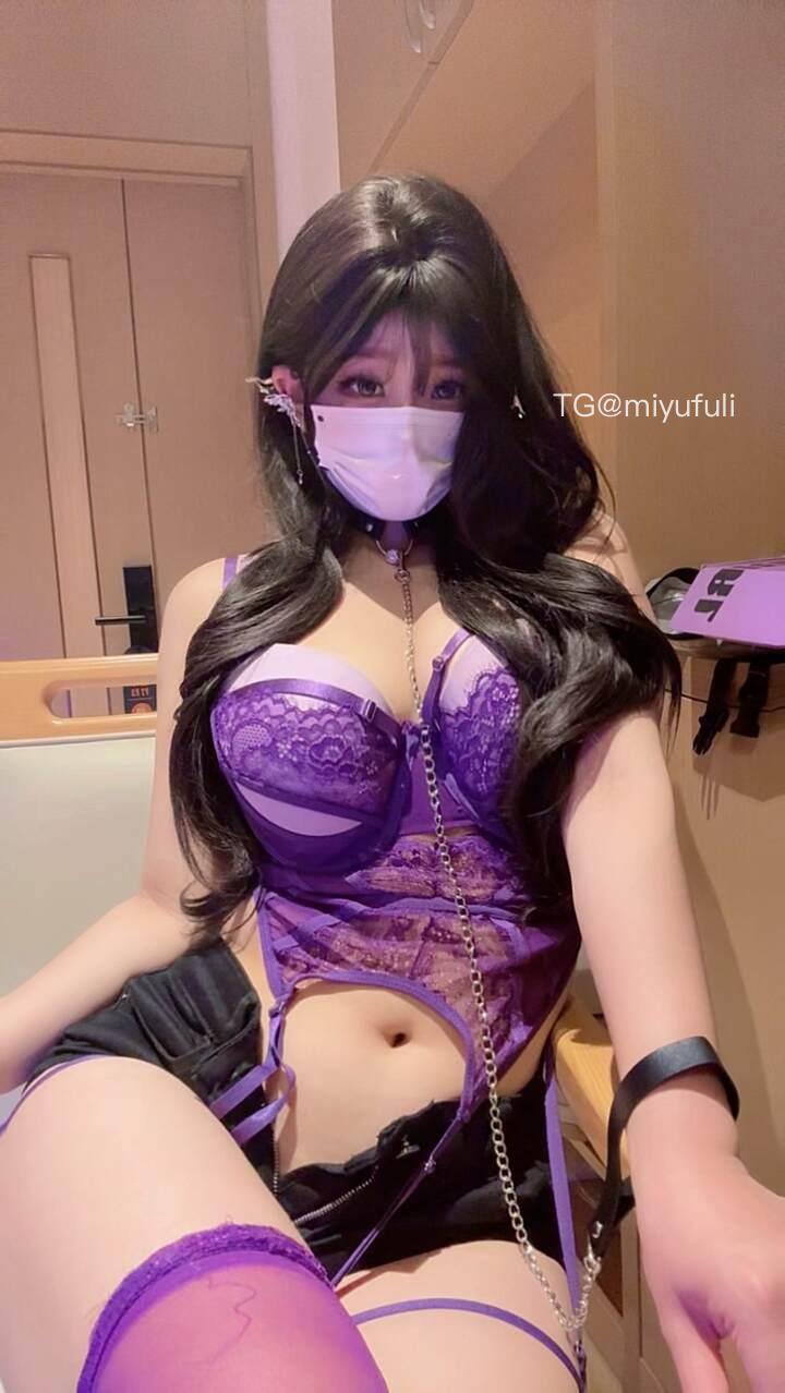 BT富儿 2025-11-12 14:35:19 这个世界欠调 教 你也是😜