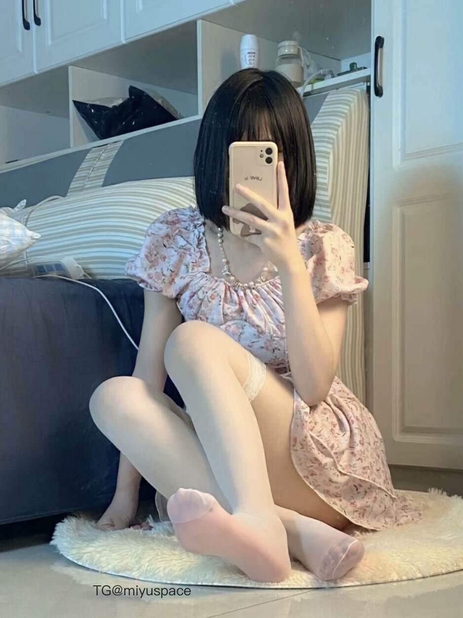 小喵眠 2025-11-12 15:08:41 黑丝+jk=你今晚的失眠套餐 第6张