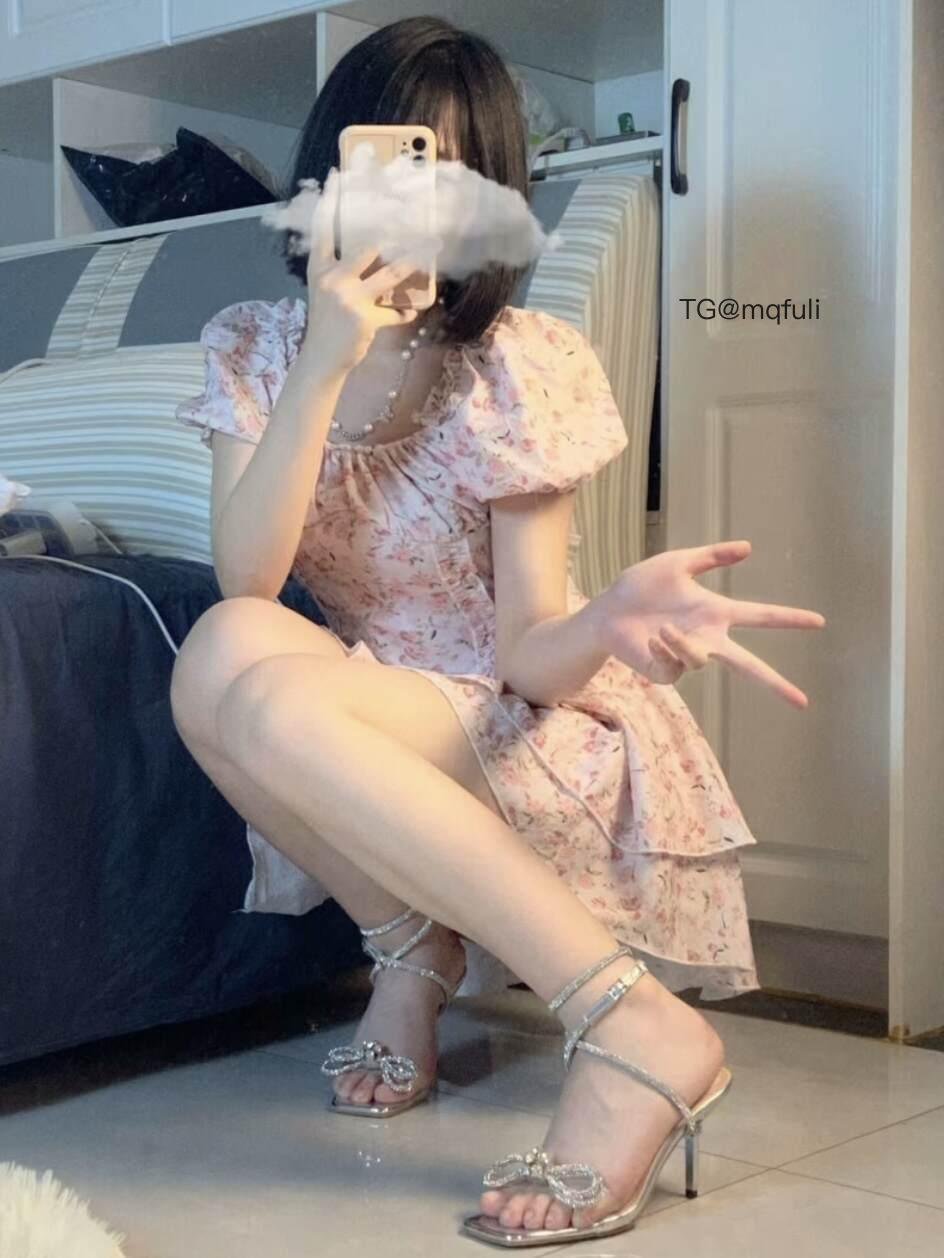 小喵眠 2025-11-12 15:08:41 黑丝+jk=你今晚的失眠套餐 第10张