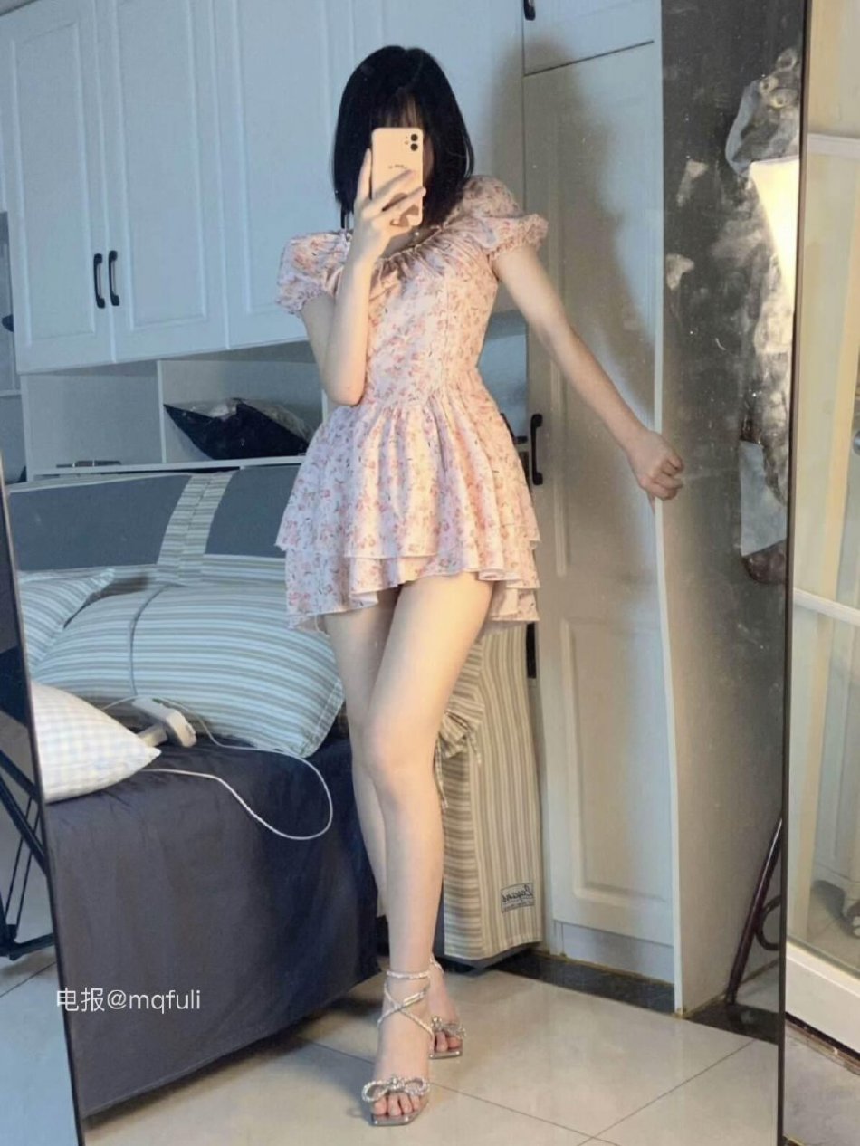 小喵眠 2025-11-12 15:08:41 黑丝+jk=你今晚的失眠套餐 第8张