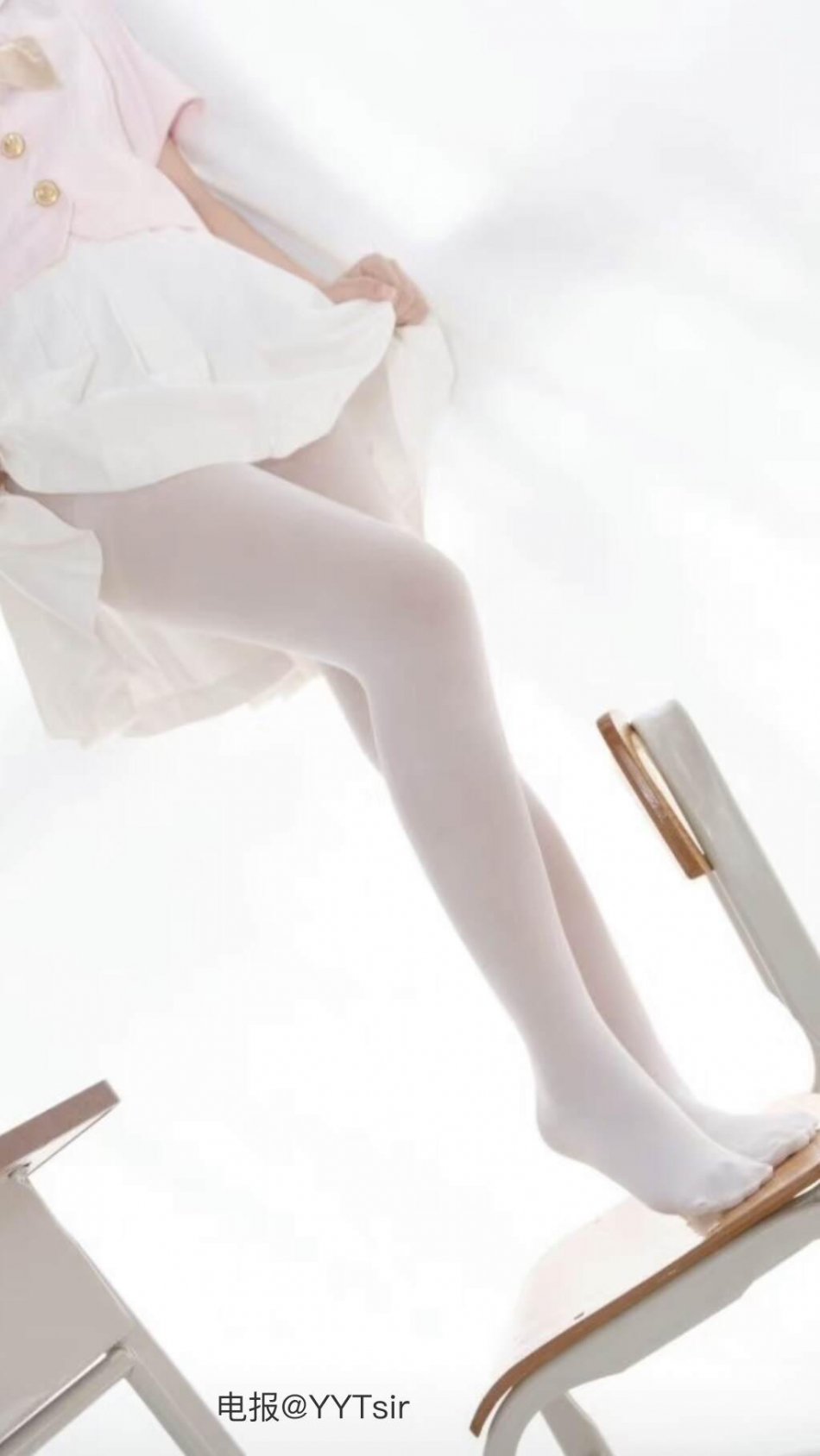 小喵眠 2025-11-12 15:49:31 阳光 我 ，我猜还缺一个...你