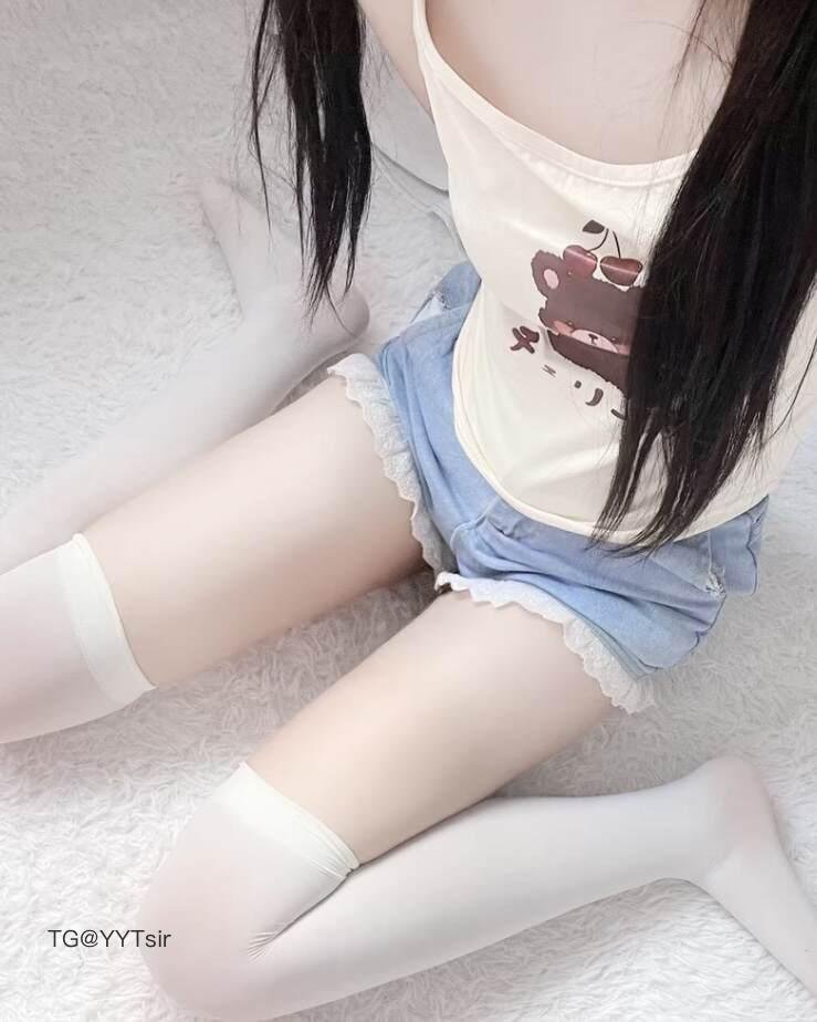 小喵眠 2025-11-12 15:48:40 哥哥别躲 我要来抓你喽～