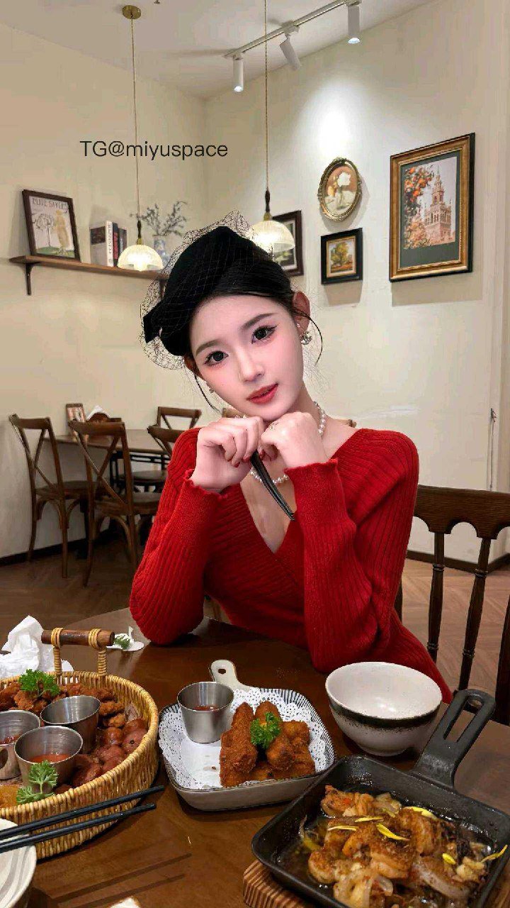 草莓熊啵啵 2025-11-19 11:29:30 可以坐我旁边吗 第2张