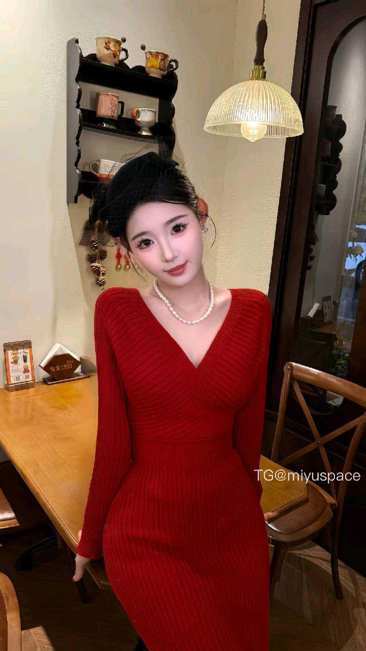 草莓熊啵啵 2025-11-19 11:29:30 可以坐我旁边吗 第1张