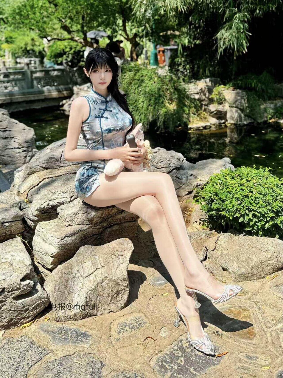 神明同同 2025-11-22 11:17:36 小二臂在我身边吧你很重要 第1张