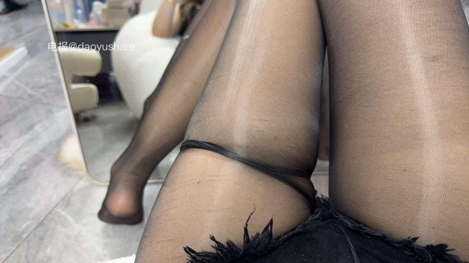 蛋蛋梦 2025-11-23 10:55:13 有点勒到了