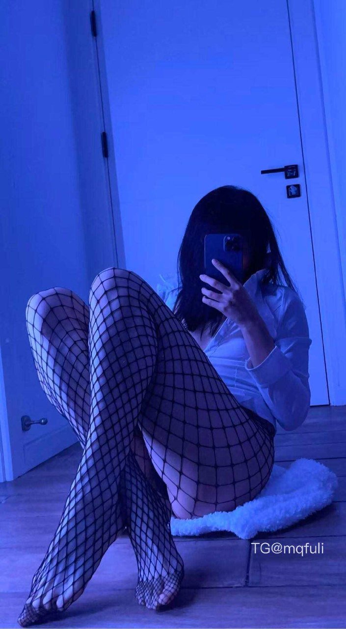 yummyki 2025-11-26 13:28:51 帮我脱一下