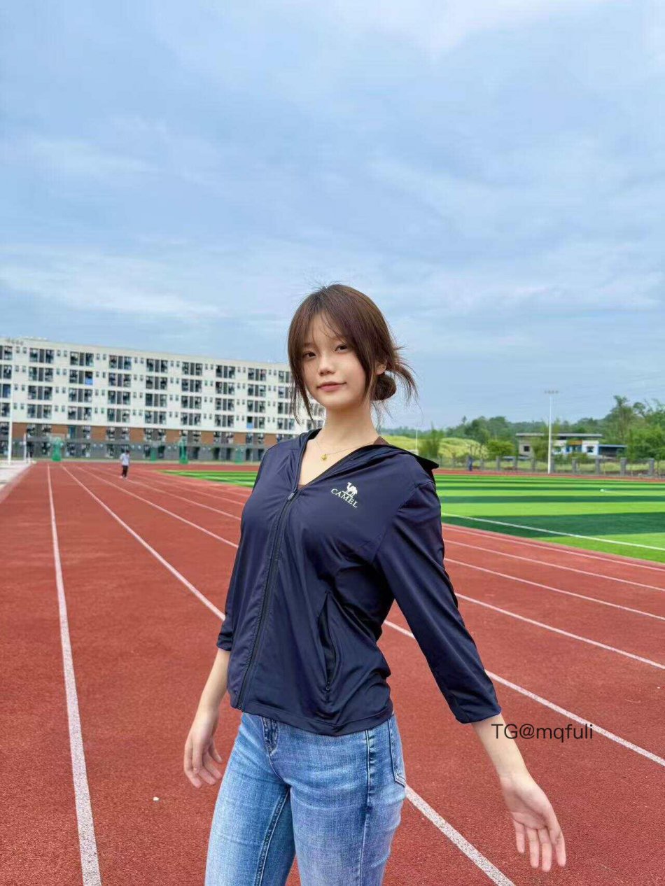 藤藤菜 2025-11-19 16:18:03 爱是自由意志的沉沦 第2张