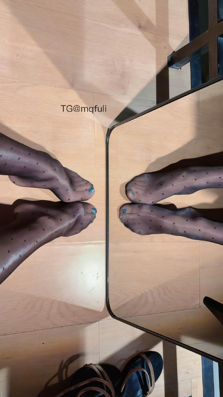 四季奶青 2025-11-13 17:49:30 照片合集 52p 第16张