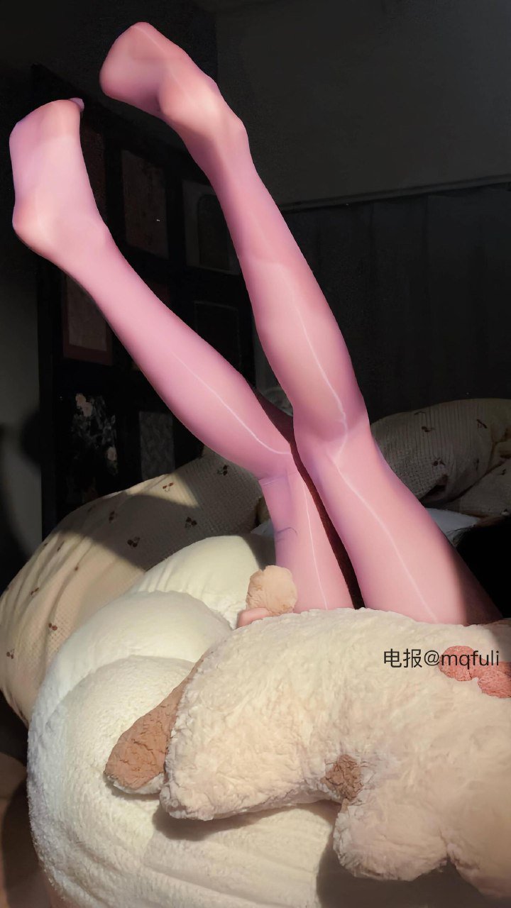 四季奶青 2025-11-11 16:03:31 黑丝谁不喜欢～ 第10张