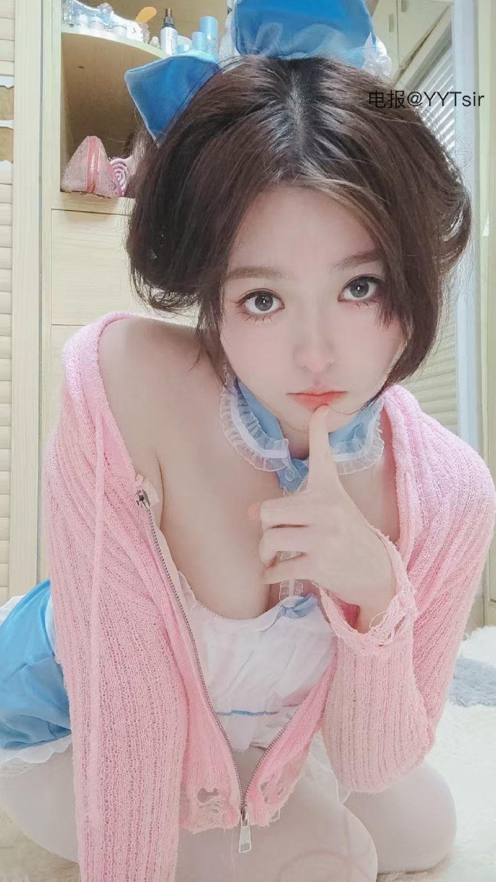 小瓜子 2025-11-20 01:45:01 #嘉宾帖 泳装➕女仆装组合集来啦