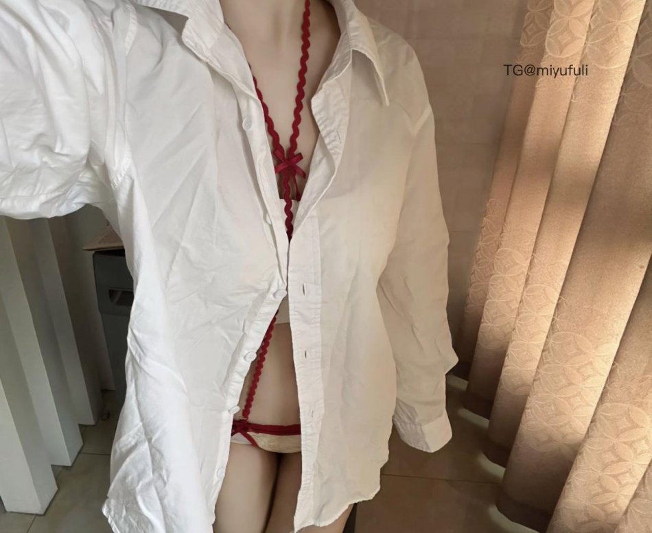 财神爷的心尖尖 2025-11-27 14:35:36 【嘉宾贴】猛猛给宝宝们拍照更新🔥