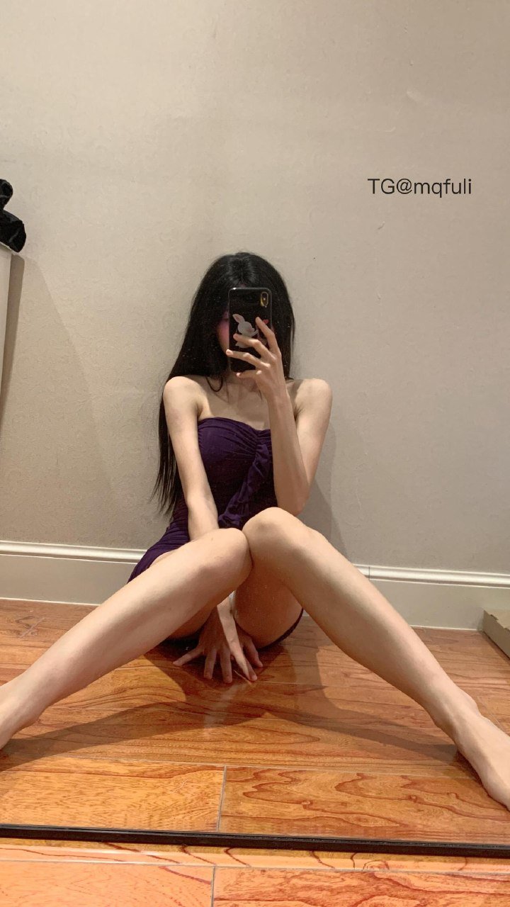 小柴不吃辣 2025-11-14 18:07:45 #付费贴 一组10张