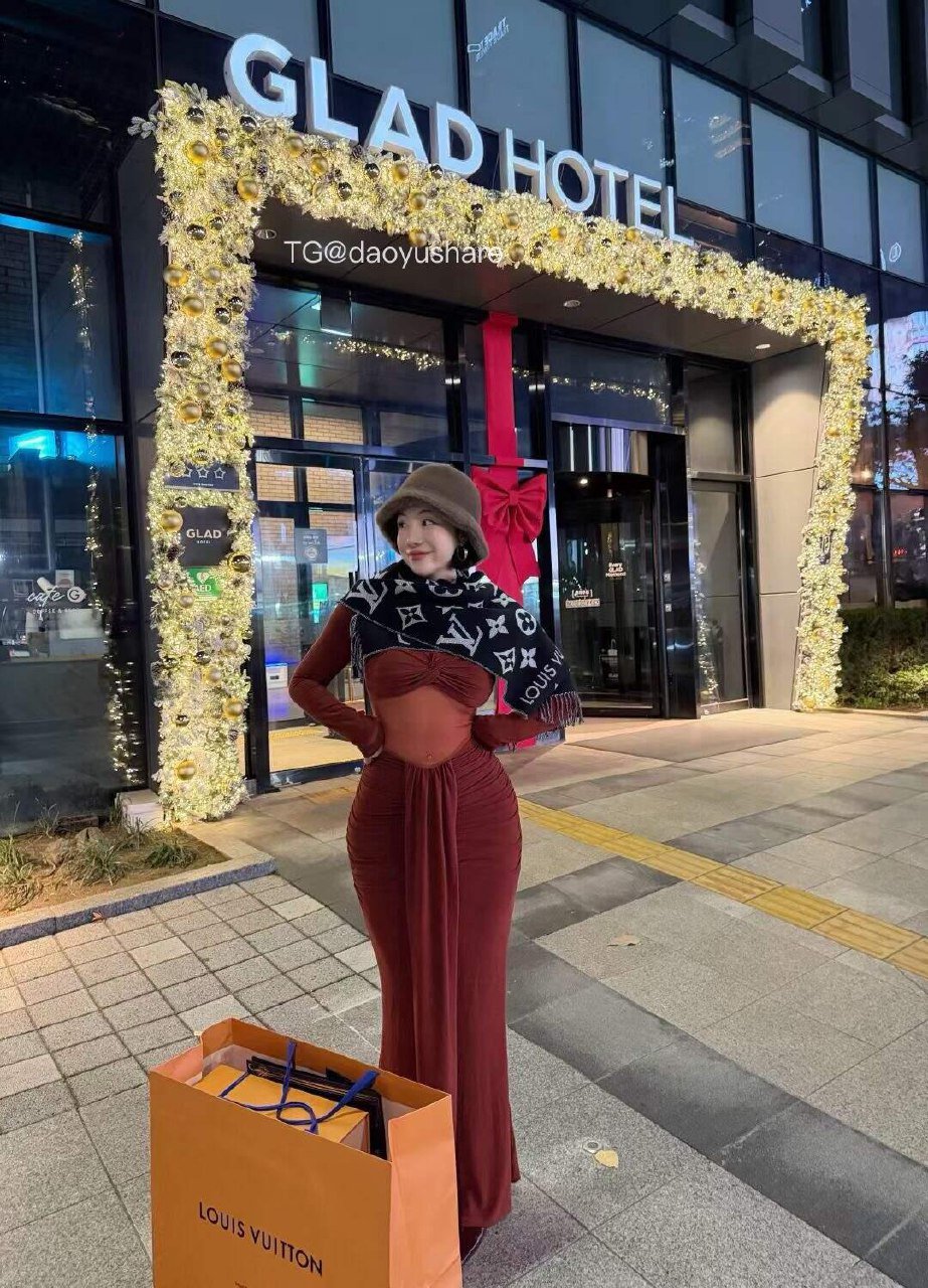 鹿瑶 2025-12-04 17:04:33 在自由的时间里 我更喜欢做我自己 第3张