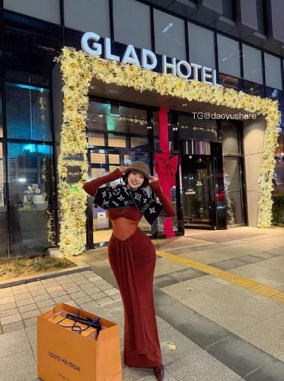 鹿瑶 2025-12-04 17:04:33 在自由的时间里 我更喜欢做我自己 第9张