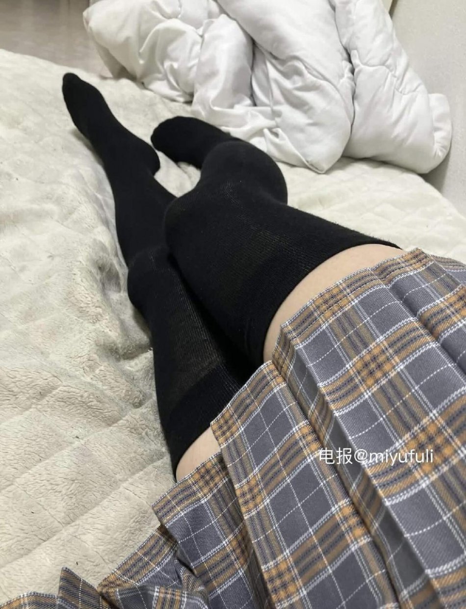 你的小奶猫 2025-12-08 01:12:26 累了累了😭