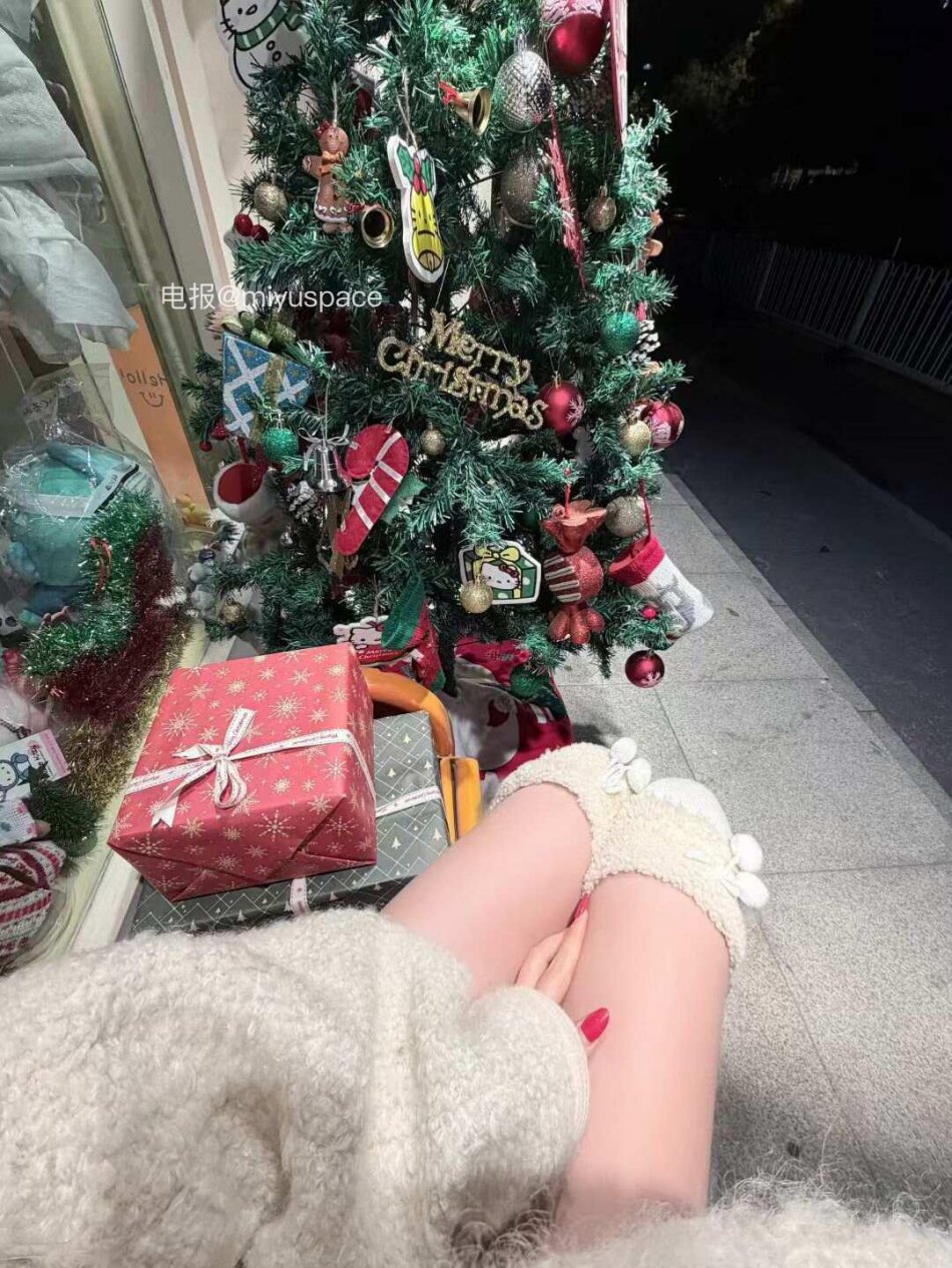 小意oO 2025-12-10 16:23:53 今年想收到一份这样的圣诞礼物吗🤪 第4张