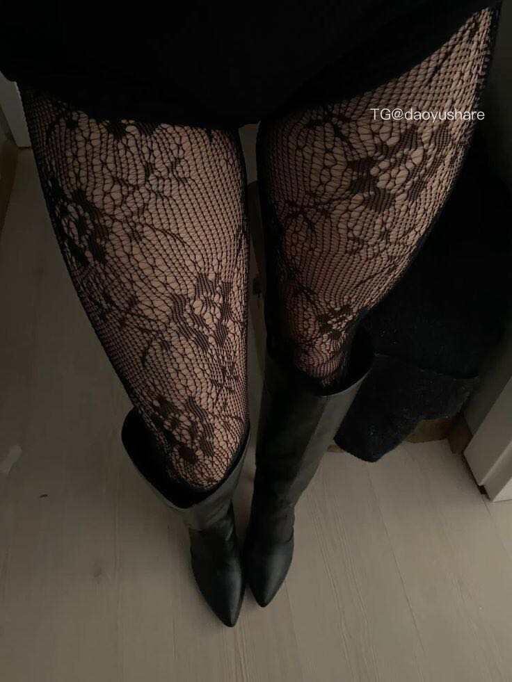 飞飞来了 2025-12-11 14:03:21 这个月圣诞🎄➕跨年 第2张