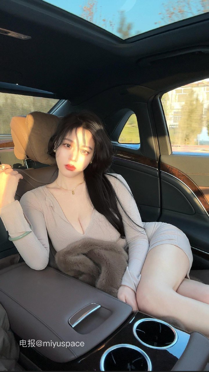 飞飞来了 2025-12-11 14:03:21 这个月圣诞🎄➕跨年 第3张