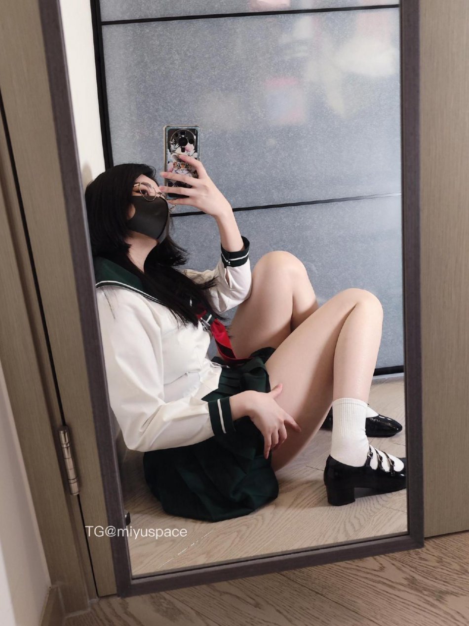 Naimi奶咪 2025-12-15 15:59:33 在我这里你可以只做自己