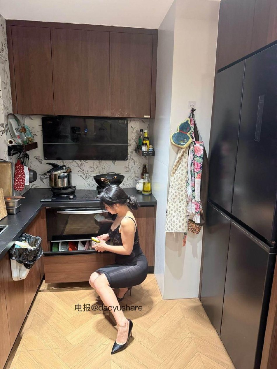 芳姨 2025-12-18 15:19:26 要跟姨姨一起做饭吗