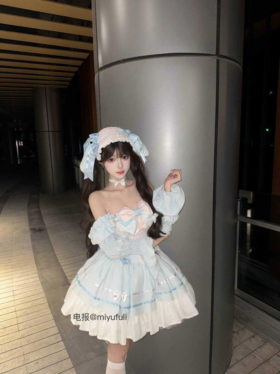 小小静 2025-12-15 10:25:32 文案如诗，字字珠玑 第1张