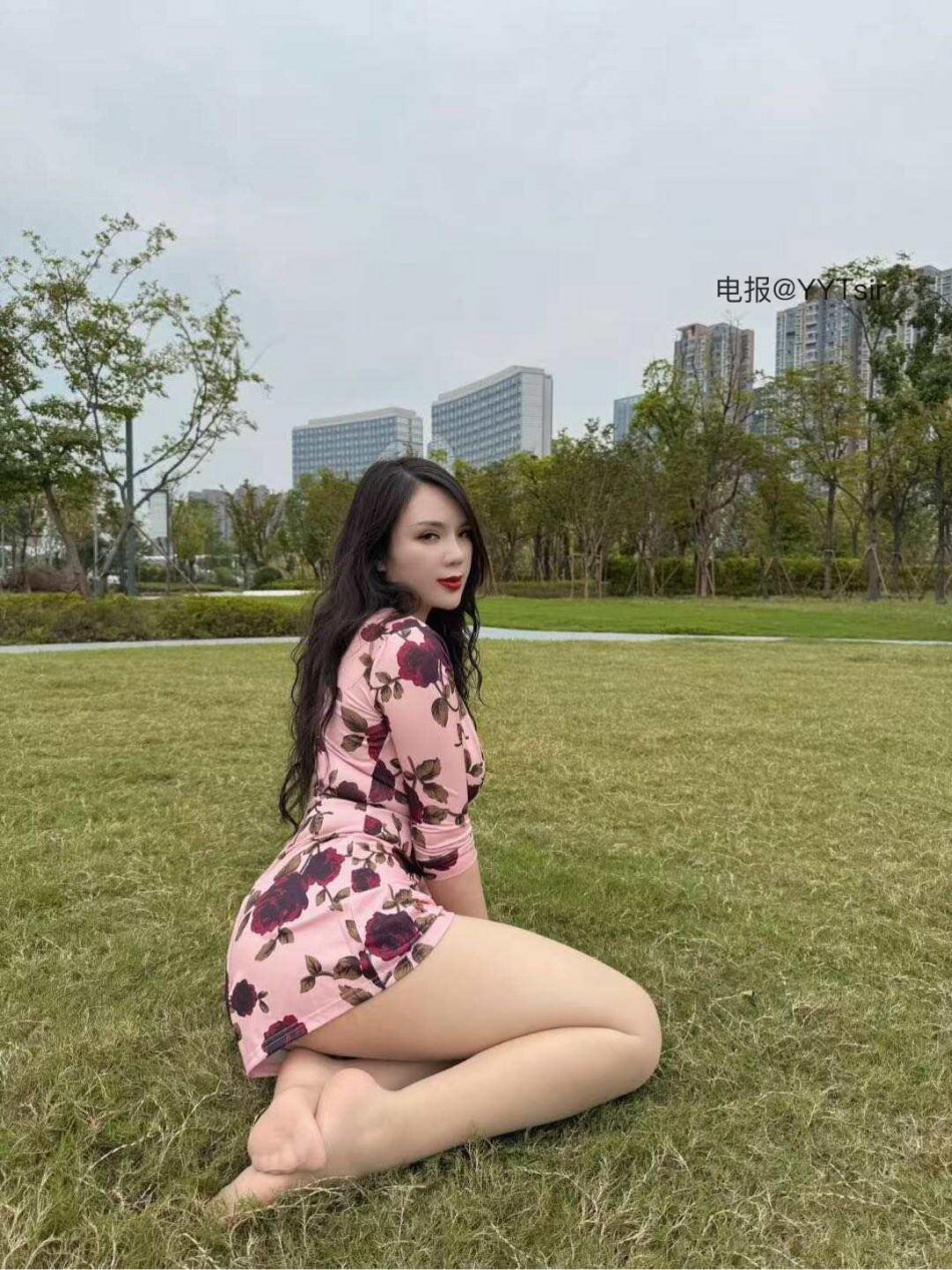 温柔十三姨 2025-12-24 18:34:12 平安夜快乐，宝宝们