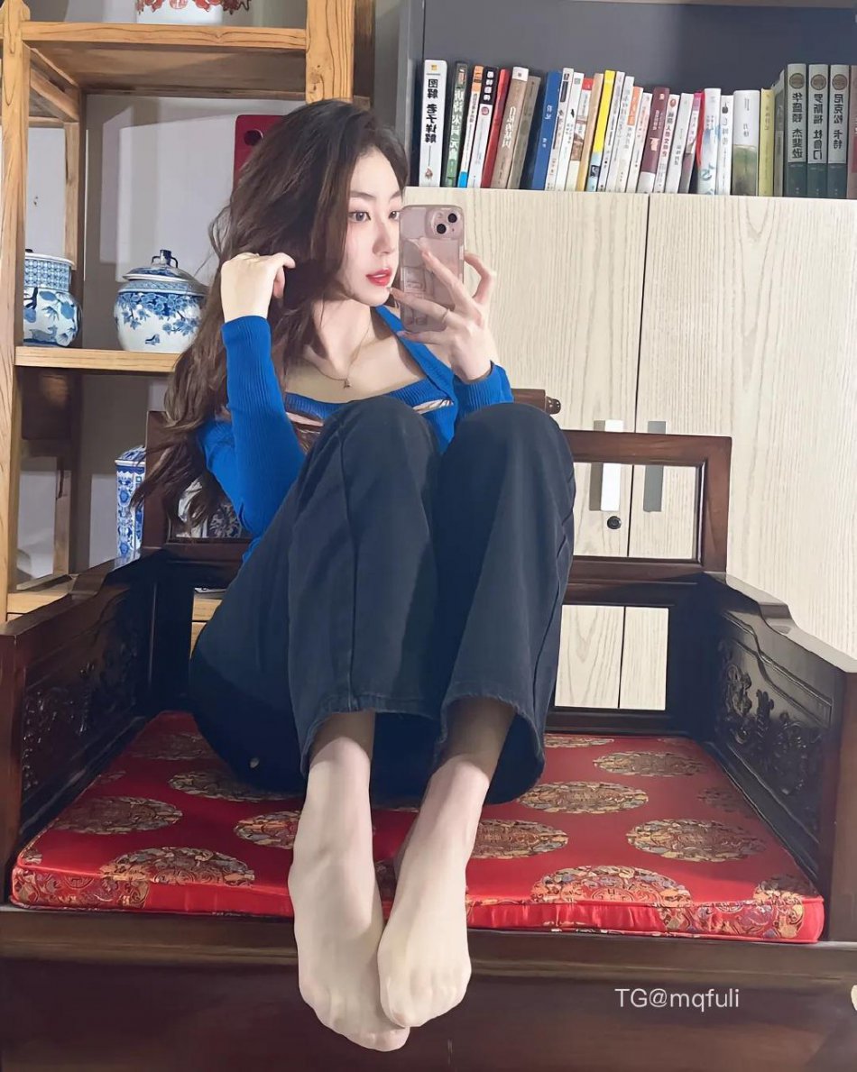 杨晚柠 2025-12-25 09:54:19 我是个喜欢日久生情的人！