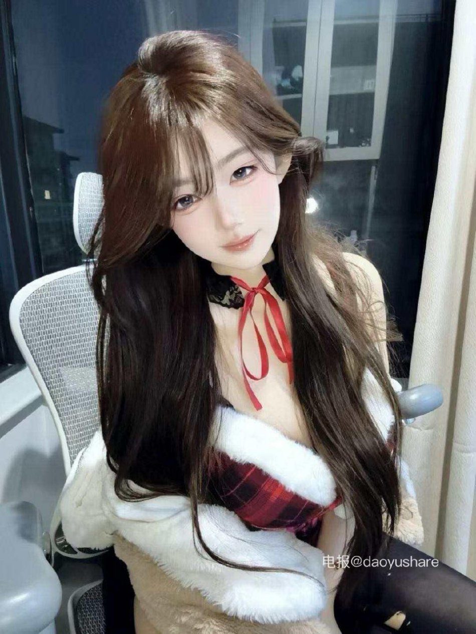 露露吃饱了 2025-12-24 20:35:39 平安夜 记得想我