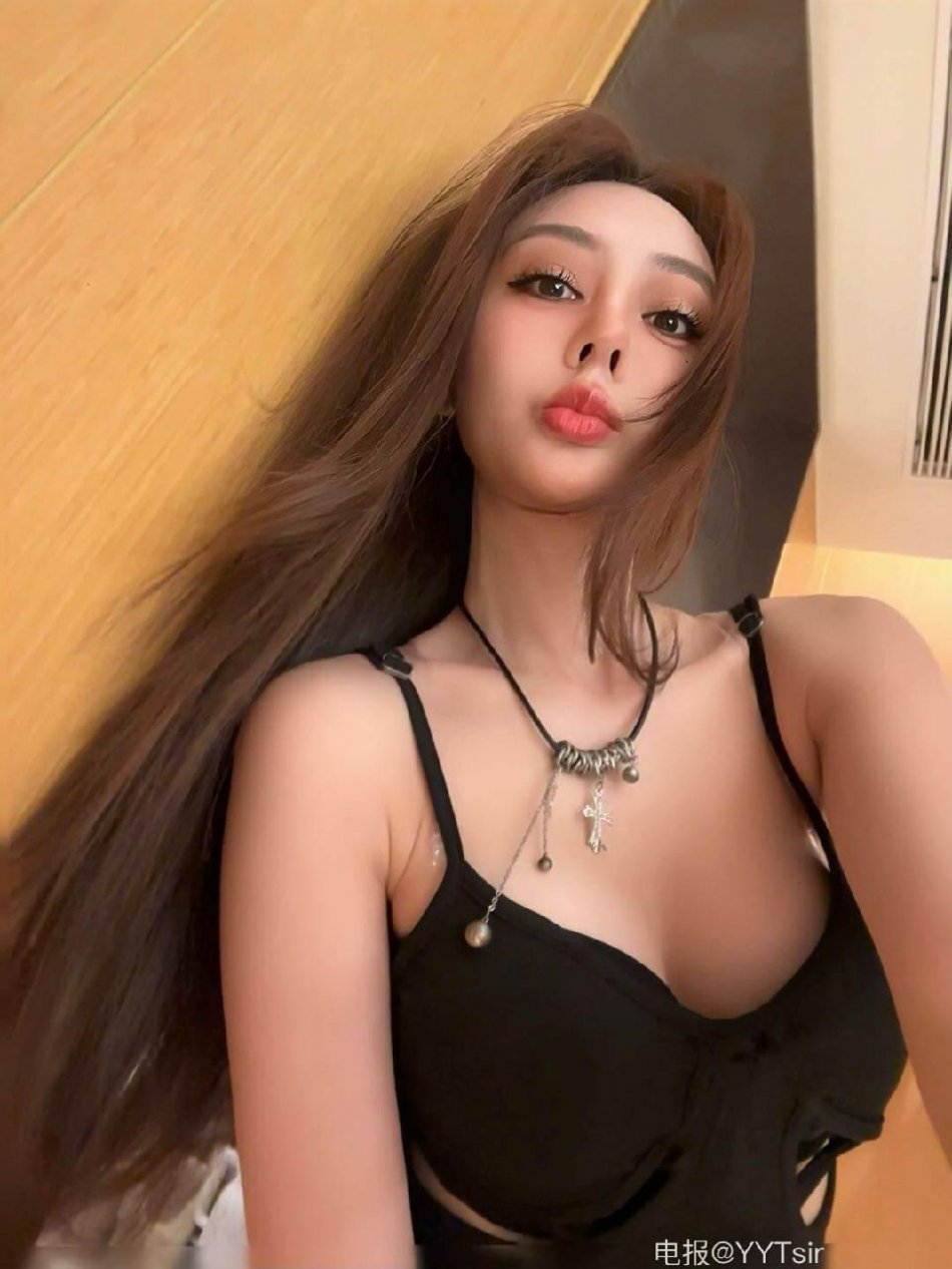 Jumi小鲸鱼 2025-12-08 10:25:21 谁缺鱼啊 我自己游过去