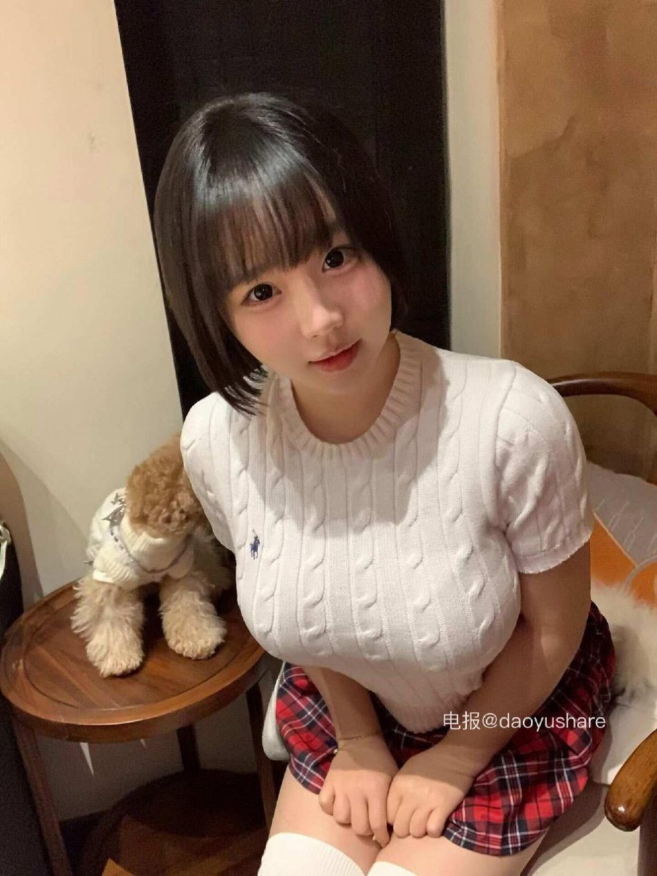 肉团娜子 2025-12-27 17:46:58 我能给你的 只有感觉 第1张