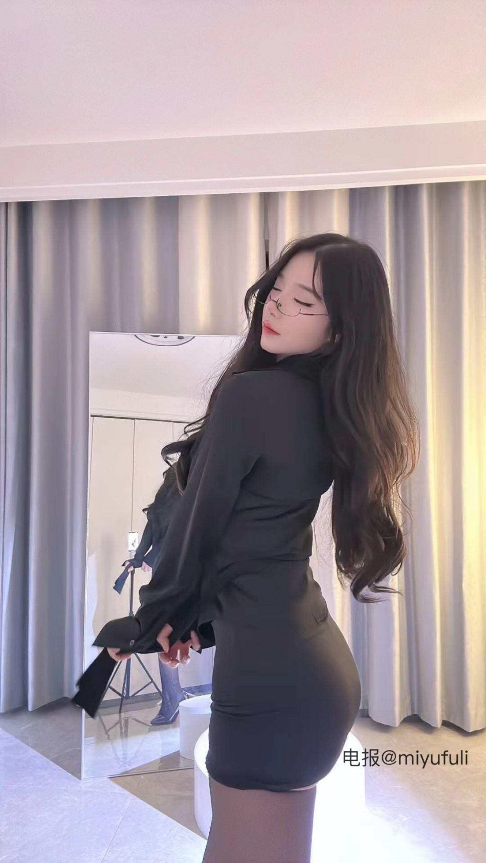 小清子 2025-12-29 18:44:10 宝宝 捏住我的头发 第4张