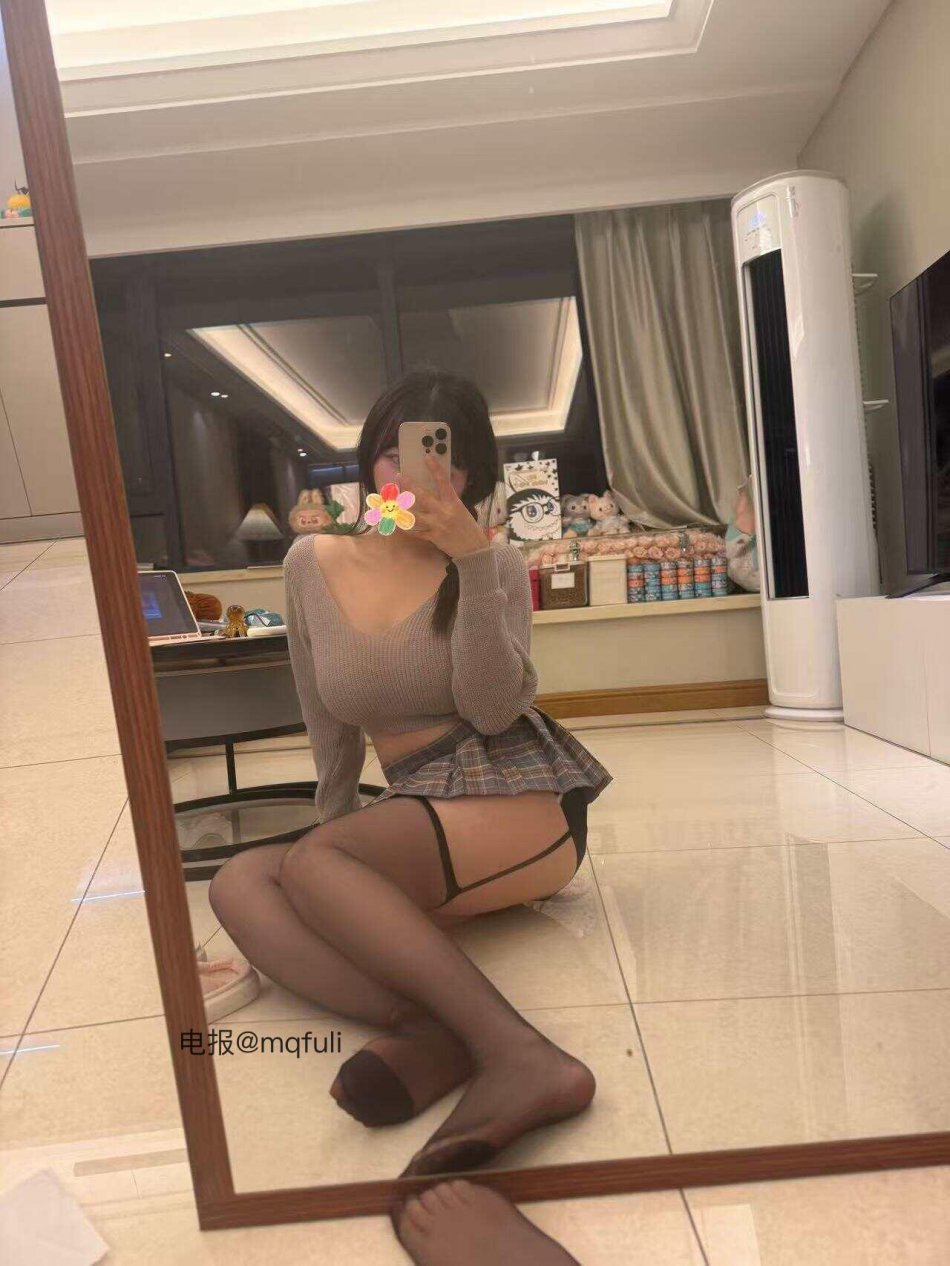 张洛洛 2025-12-14 11:02:28 如此美丽 第1张