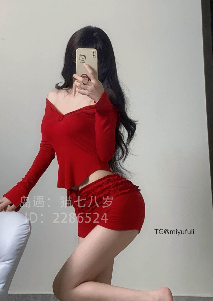 猫七八岁 2025-12-11 14:43:26 你的女仆小猫向你报道🫡