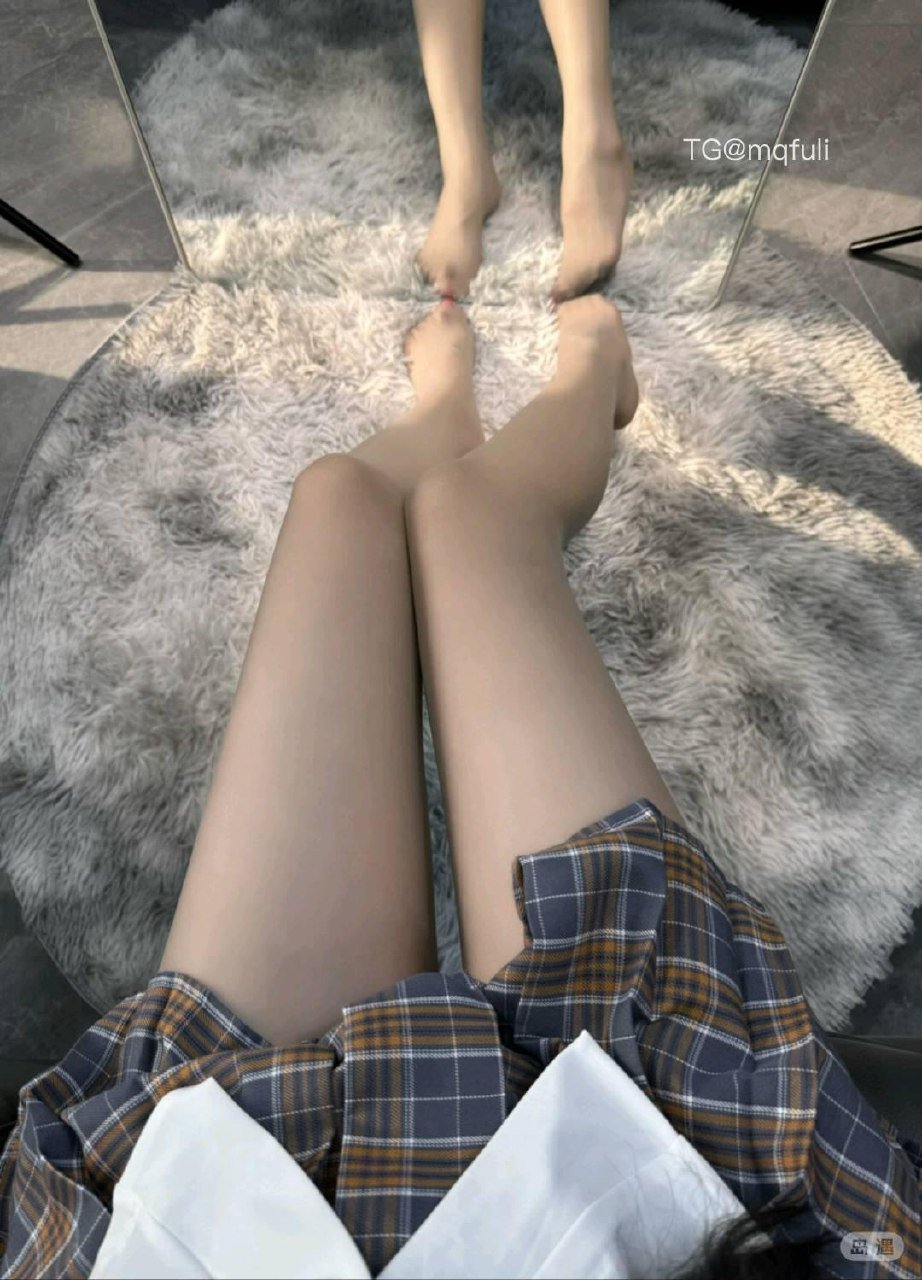 贝卡星 2025-12-23 19:59:30 这样的腿腿你打几分？😜