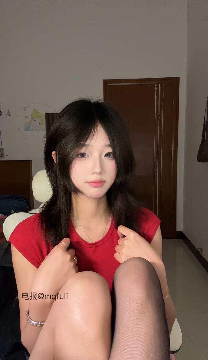 小烦 2026-01-04 00:33:36 等一个特别的人出现 第2张