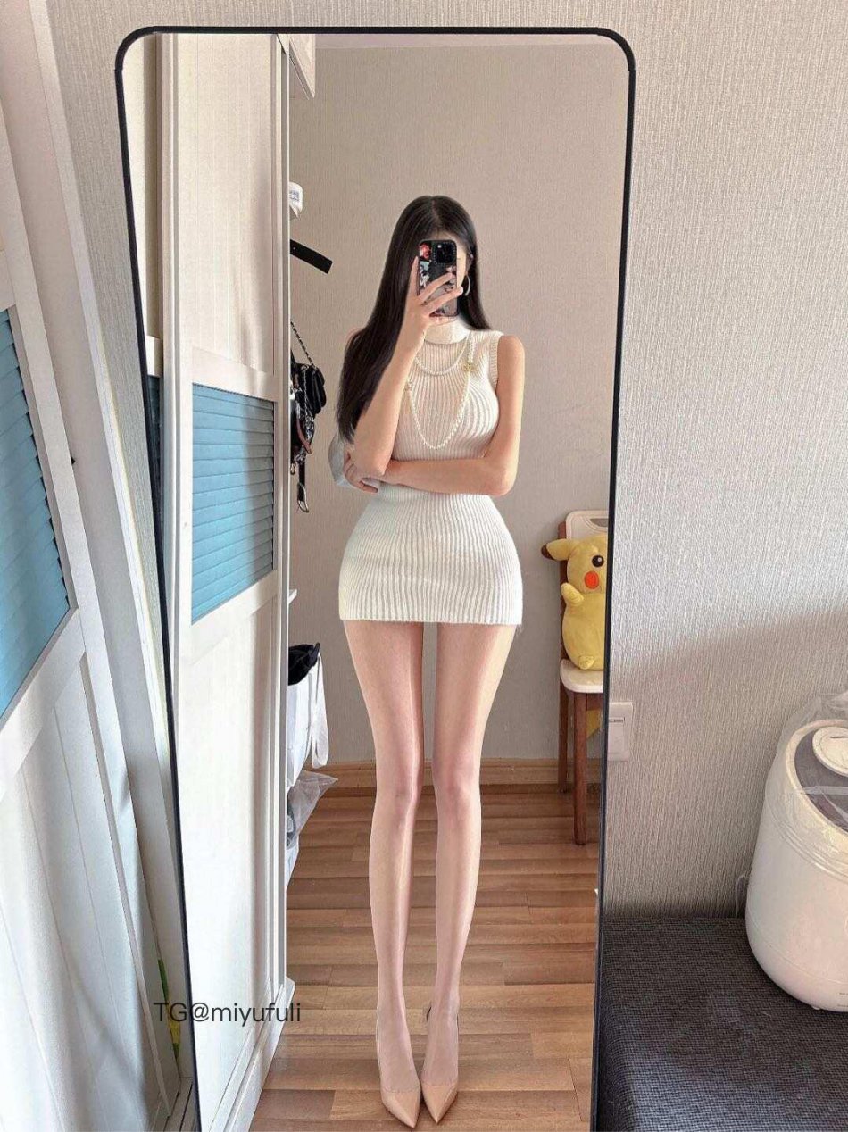 小奈芙🍰 2026-01-09 10:40:34 照片合集 39p 小奈芙 第1张