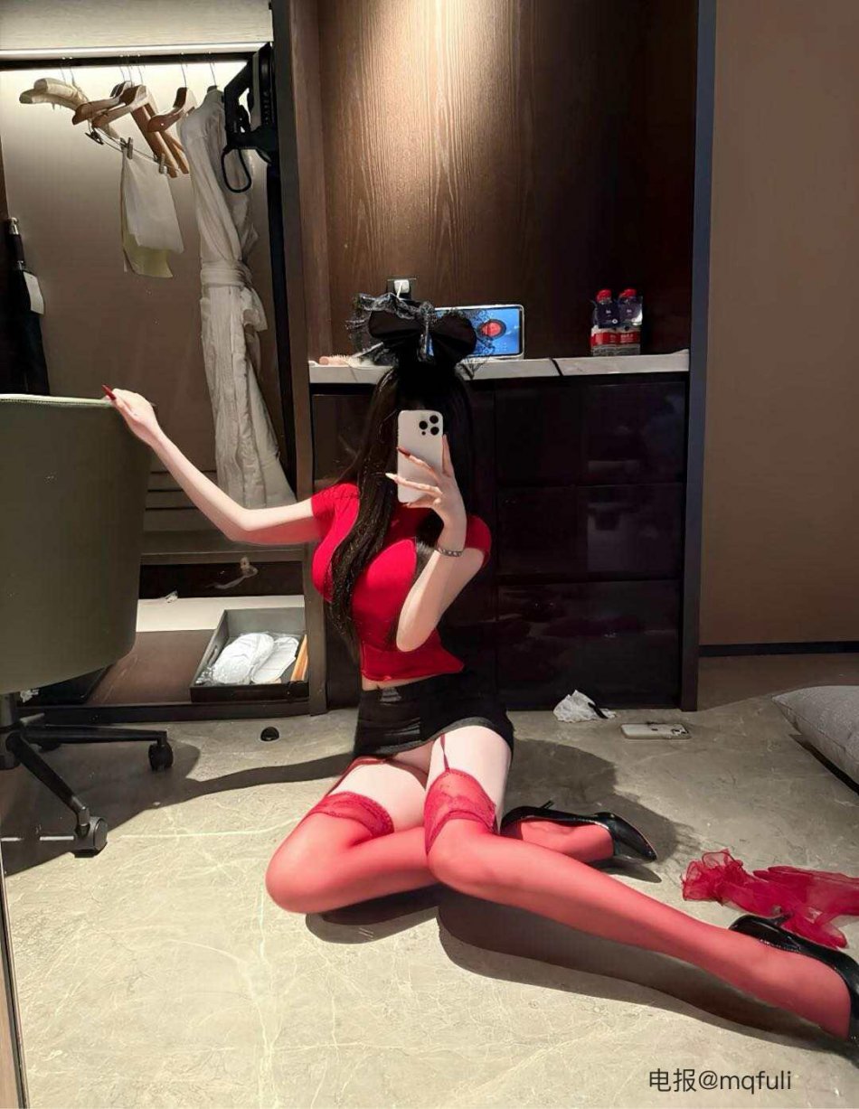 小奈芙🍰 2026-01-09 10:40:34 照片合集 39p 小奈芙 第21张