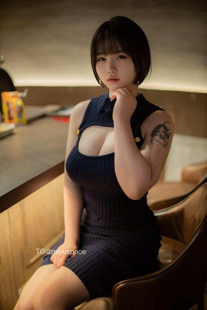 肉团娜子 2026-01-09 16:29:40 幸福的瞬间请慢一些