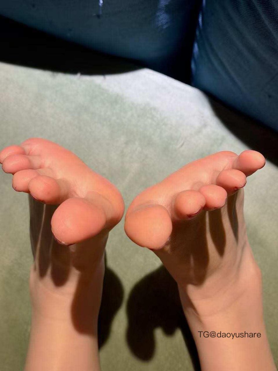 兔头同学tutu 2026-01-09 17:22:22 精美细节美甲新鲜出炉 第10张