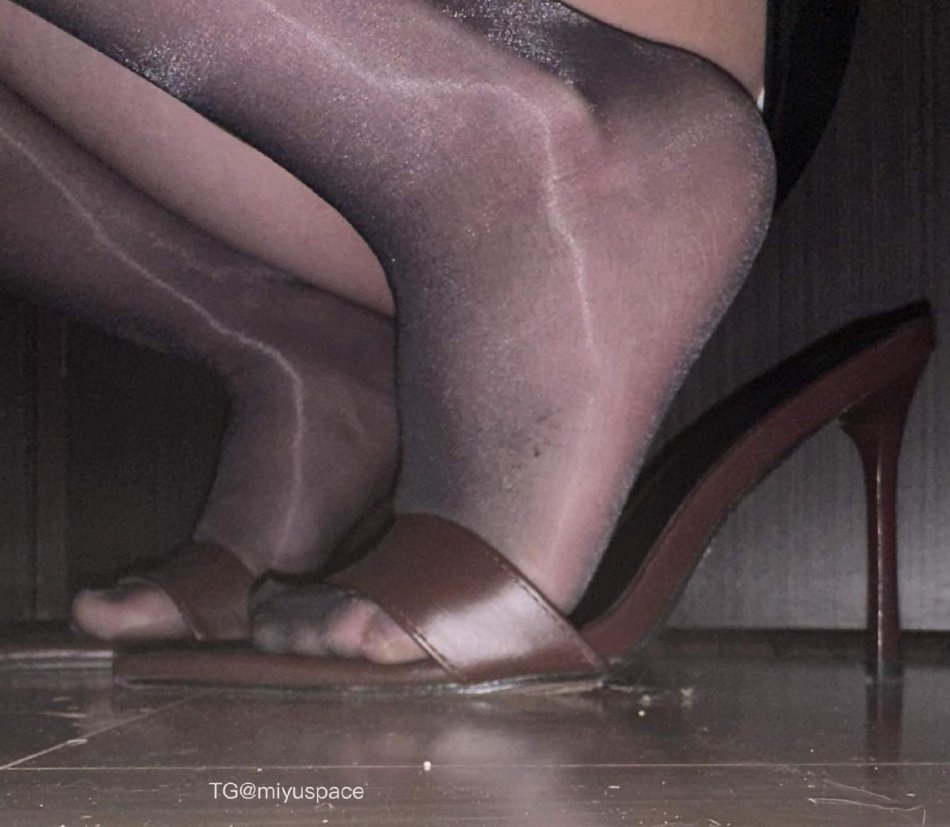 吉吉怪怪 2026-01-12 01:59:05 我的宝贝女儿摆摆喵ᓚᘏᗢ Z☡zᶻ ⌁