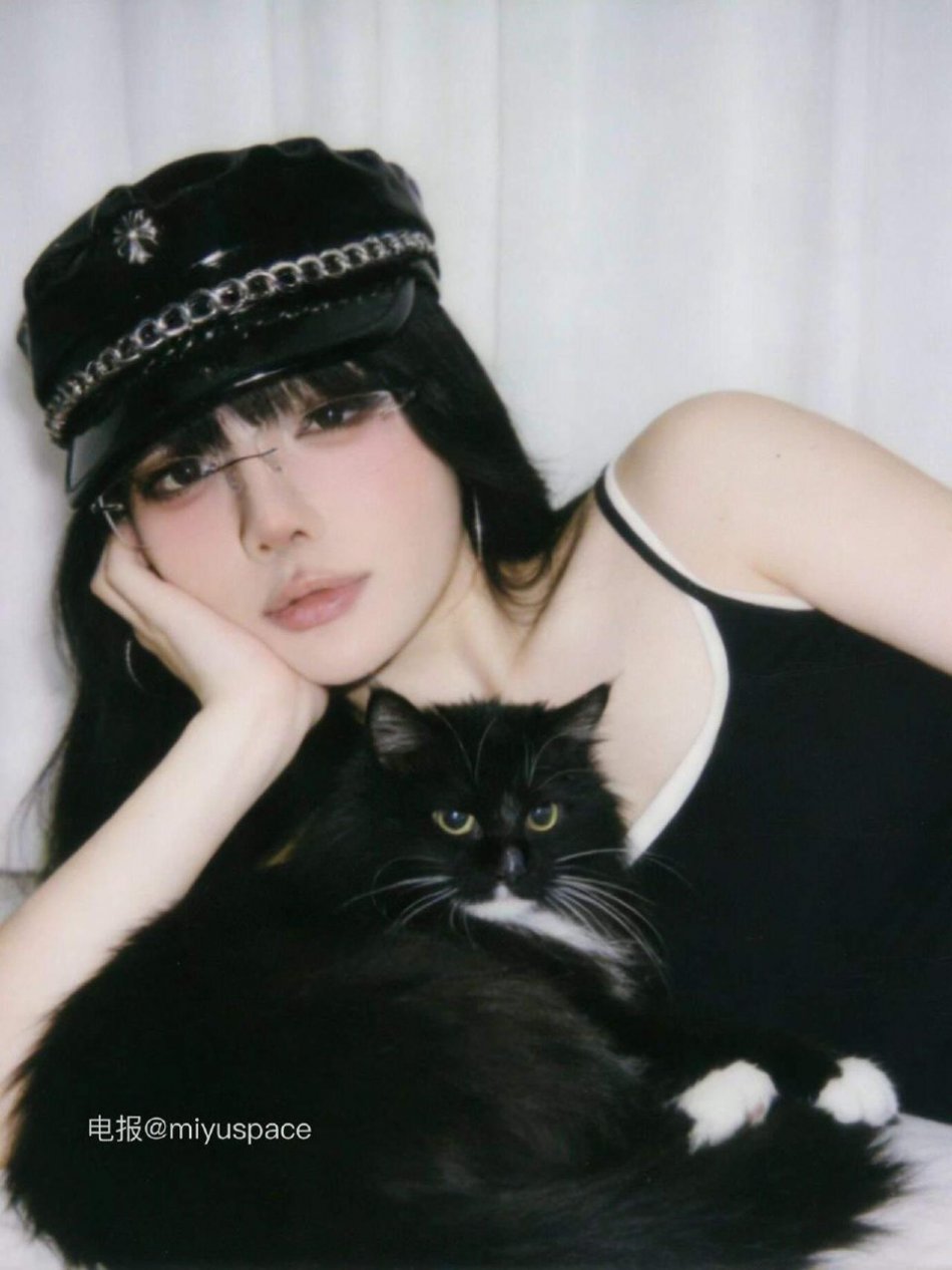 吉吉怪怪 2026-01-12 01:59:05 我的宝贝女儿摆摆喵ᓚᘏᗢ Z☡zᶻ ⌁