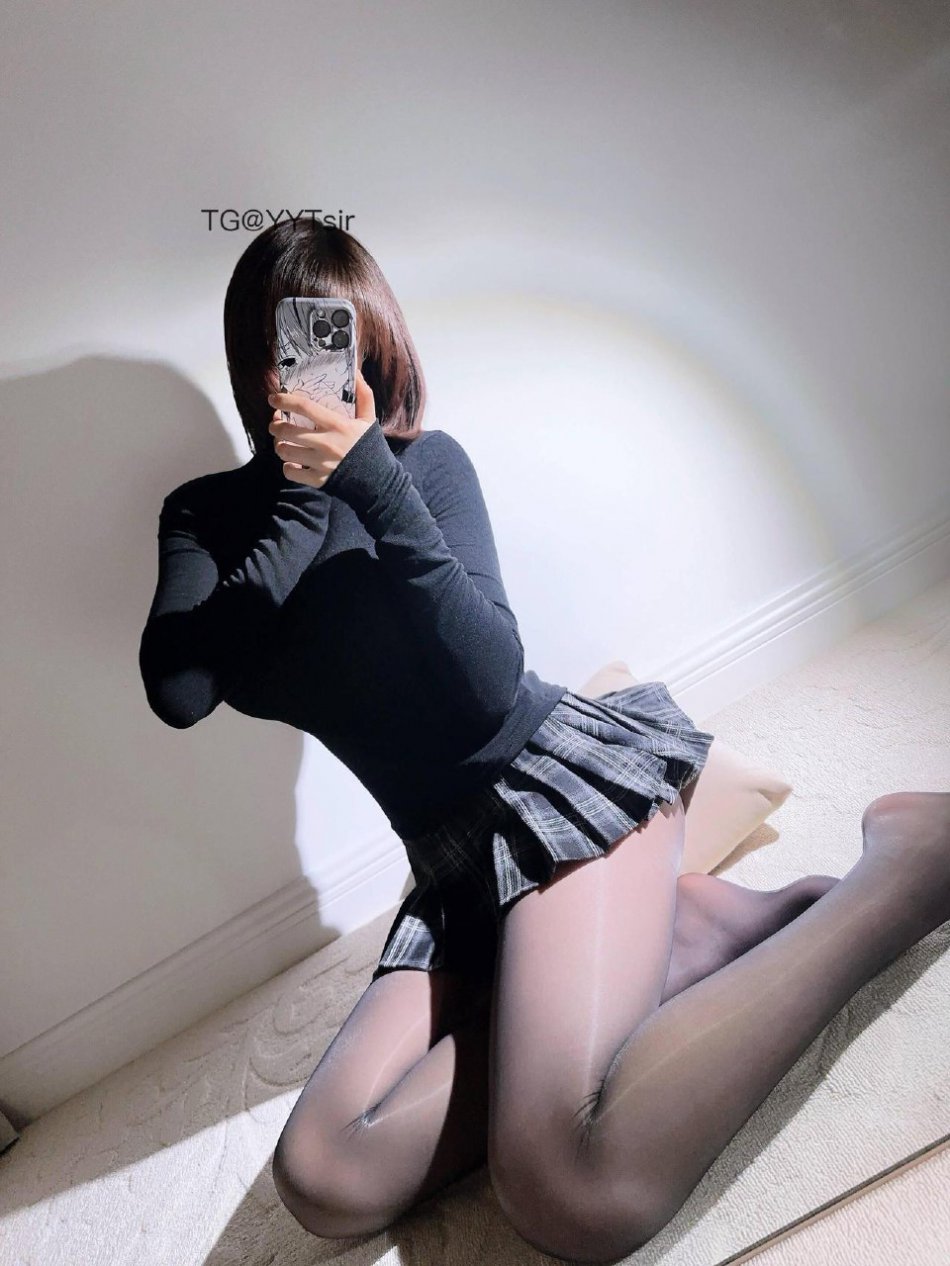 春待月爱 2026-01-21 11:36:55 🖤照片 第1张