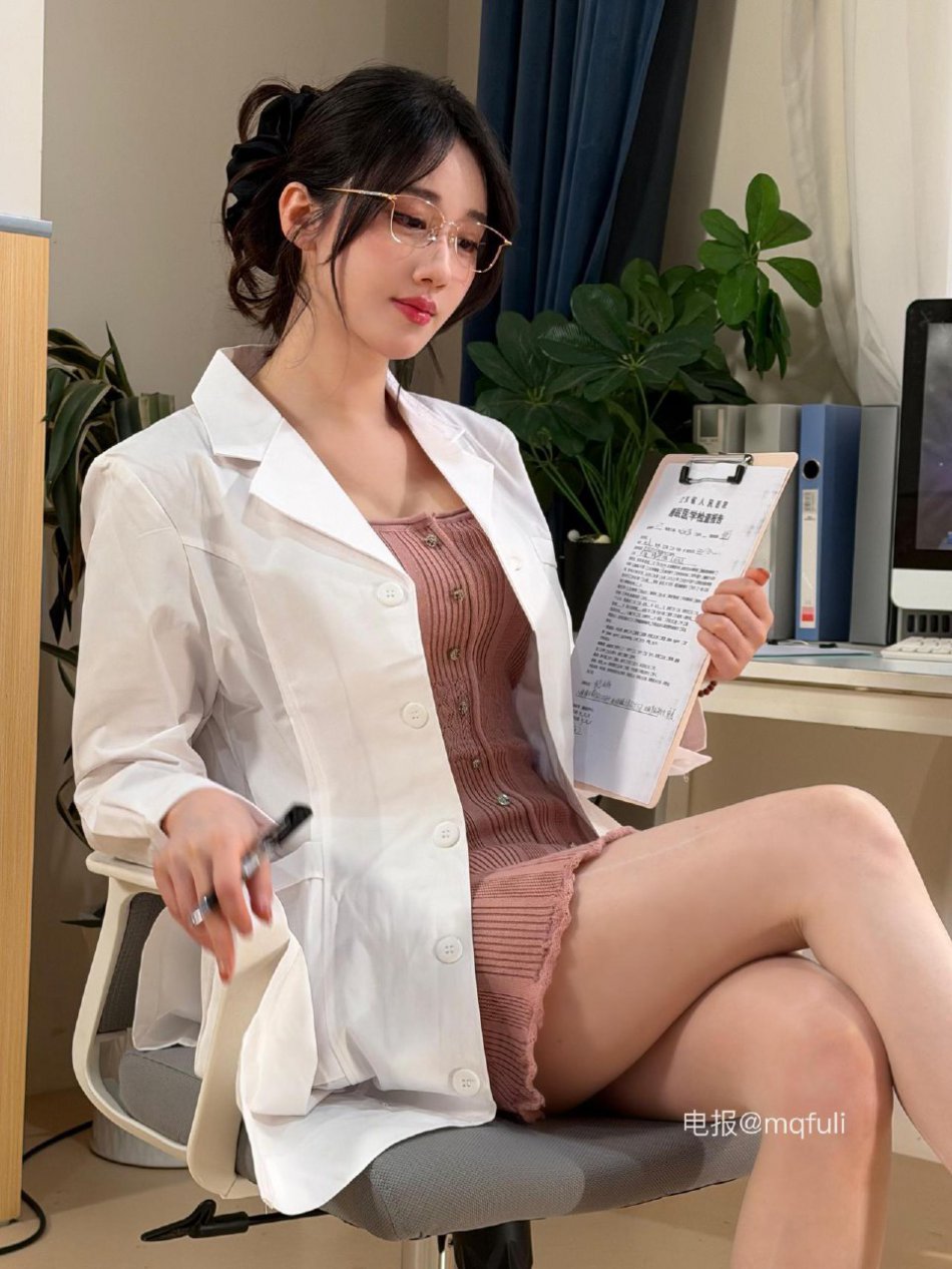 轩子巨2兔 2026-01-22 17:49:00 【嘉宾贴】心理医生的油光肉丝～ 第2张