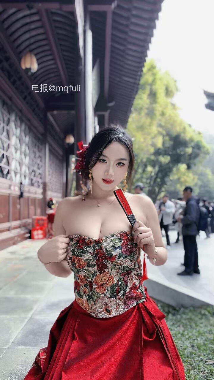 雅思把我杀了 2026-01-24 17:43:40 ❤️还记得这一瞬间红与黑的碰撞嘛🖤 第2张