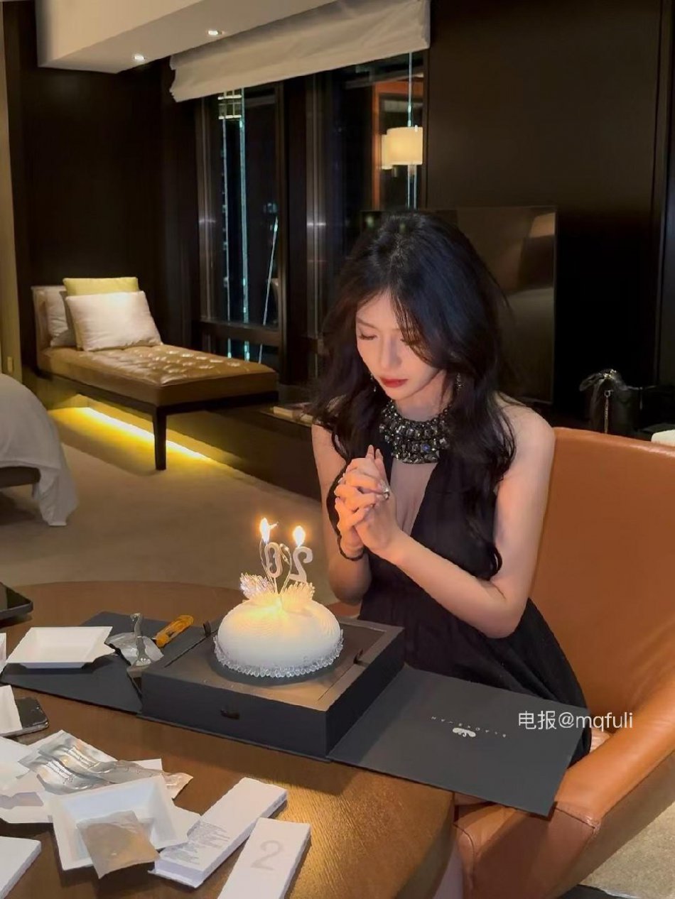 独留 2026-01-23 20:47:12 隐藏定制款来啦 照片 34p 第33张