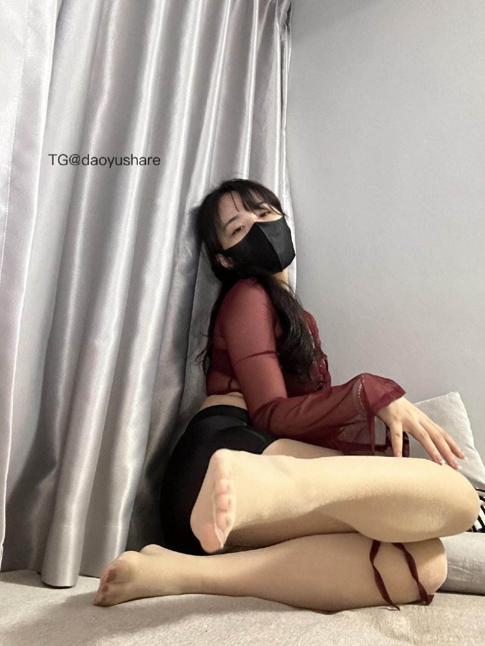 小团嫂 2026-01-28 21:48:23 黑色丝袜系列 第2张